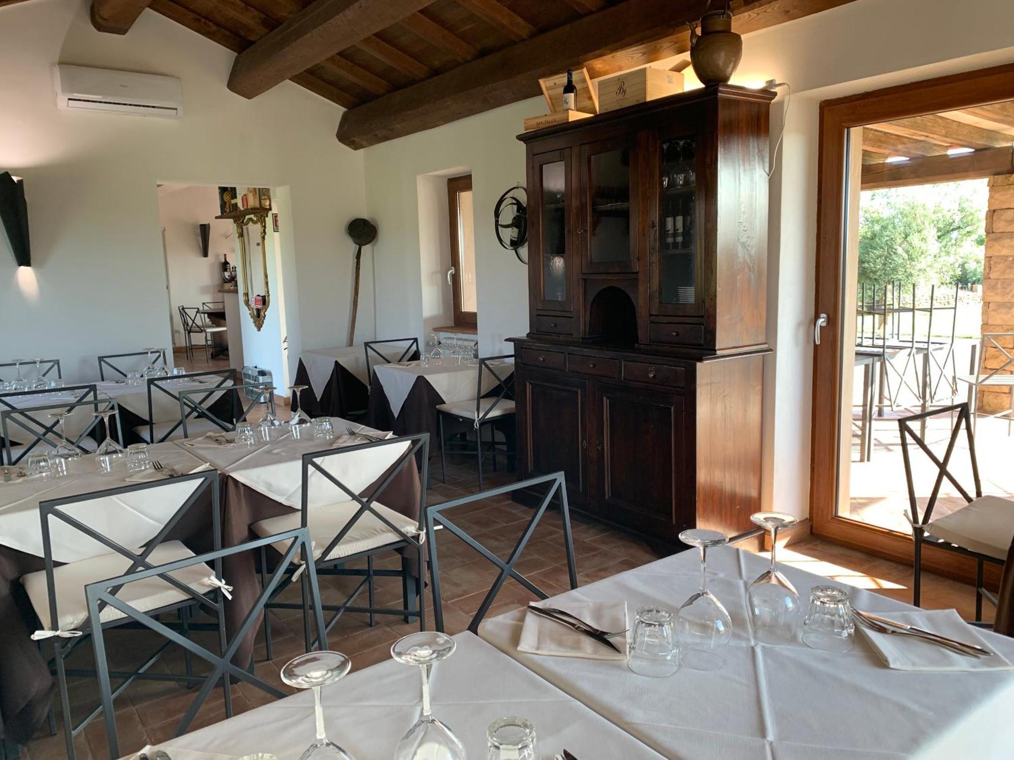 Resort Fonte Vulci Canino Luaran gambar