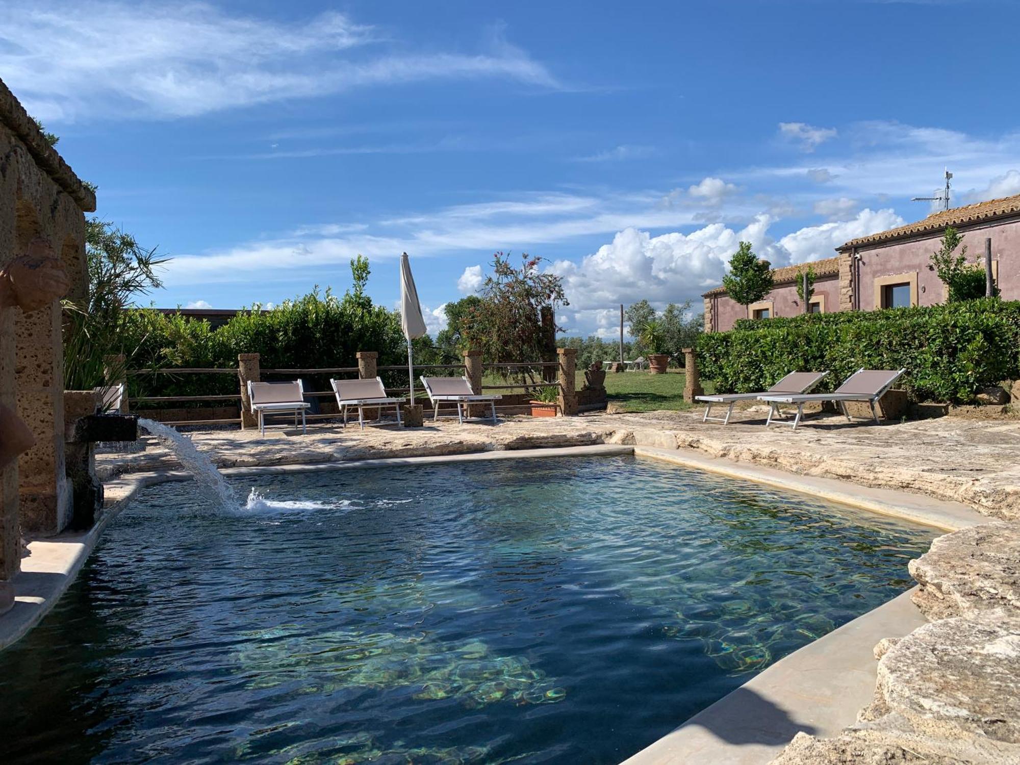 Resort Fonte Vulci Canino Luaran gambar