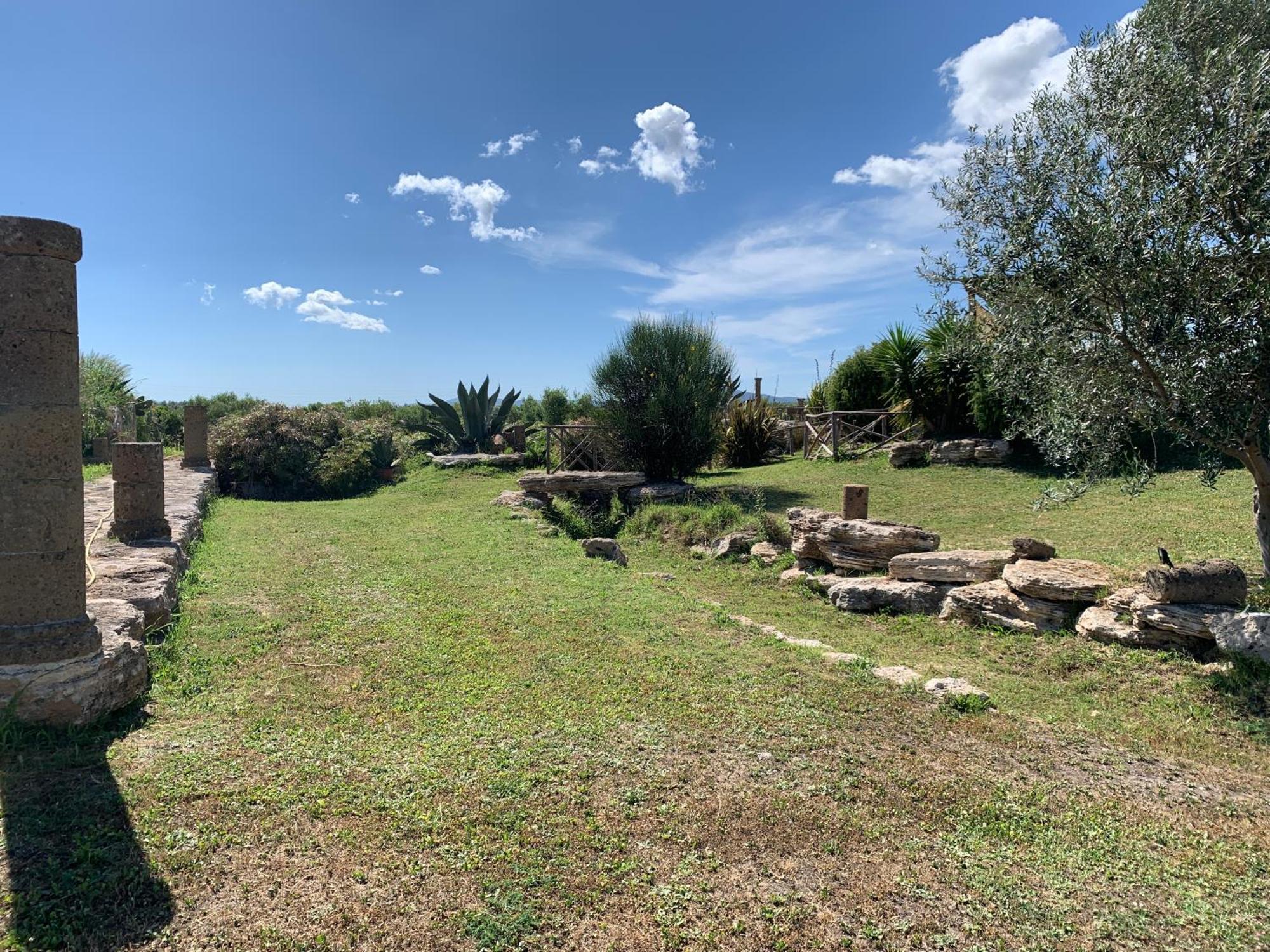 Resort Fonte Vulci Canino Luaran gambar