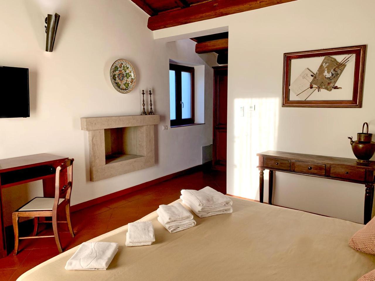 Resort Fonte Vulci Canino Luaran gambar
